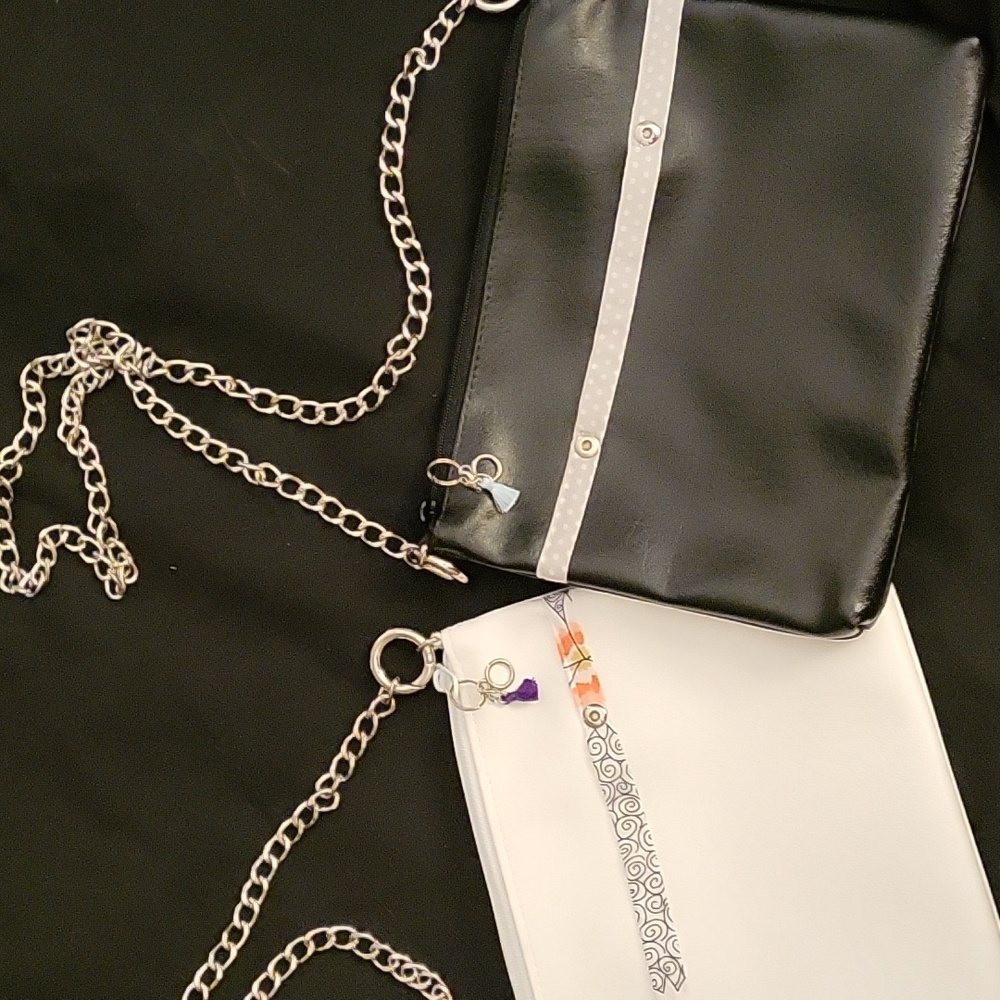 MondayMorningStudios faux leather purse with silver chain link removable strap